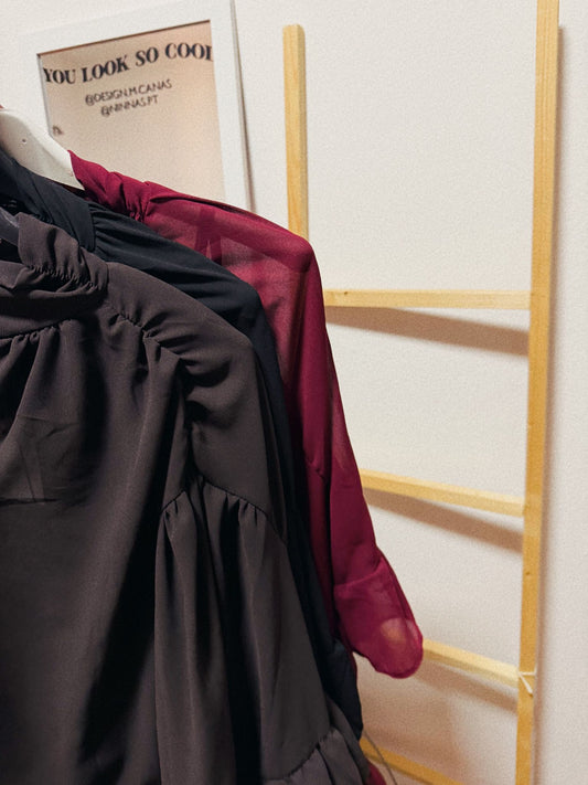 Camisa Semi-Transparente com Folhos